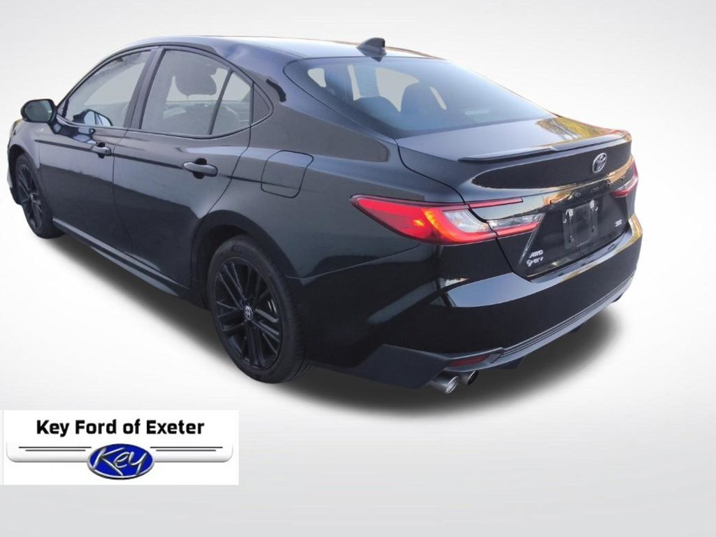Used 2025 Toyota Camry SE w/ Convenience Package AWD/4WD image 9