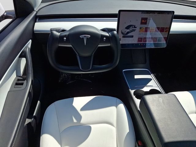 Used 2021 Tesla Model Y Long Range AWD/4WD image 11