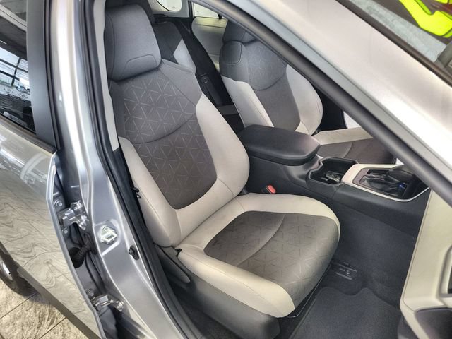 Used 2024 Toyota RAV4 XLE FWD image 24