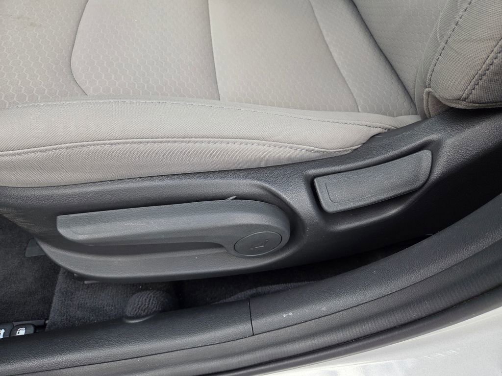 Used 2019 Hyundai Elantra Value Edition FWD image 22