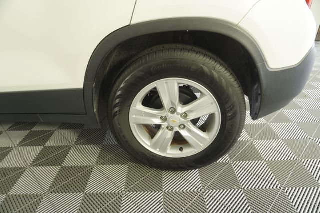 Used 2015 Chevrolet Trax LT w/ LT Plus Package FWD image 18