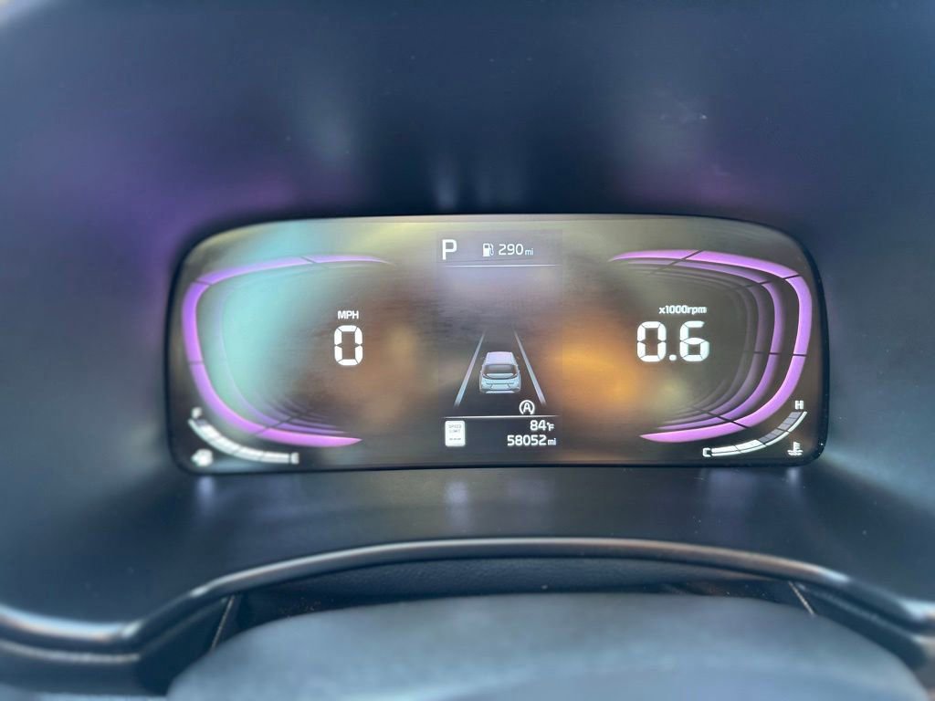 Used 2023 Kia Soul LX w/ LX Technology Package image 16