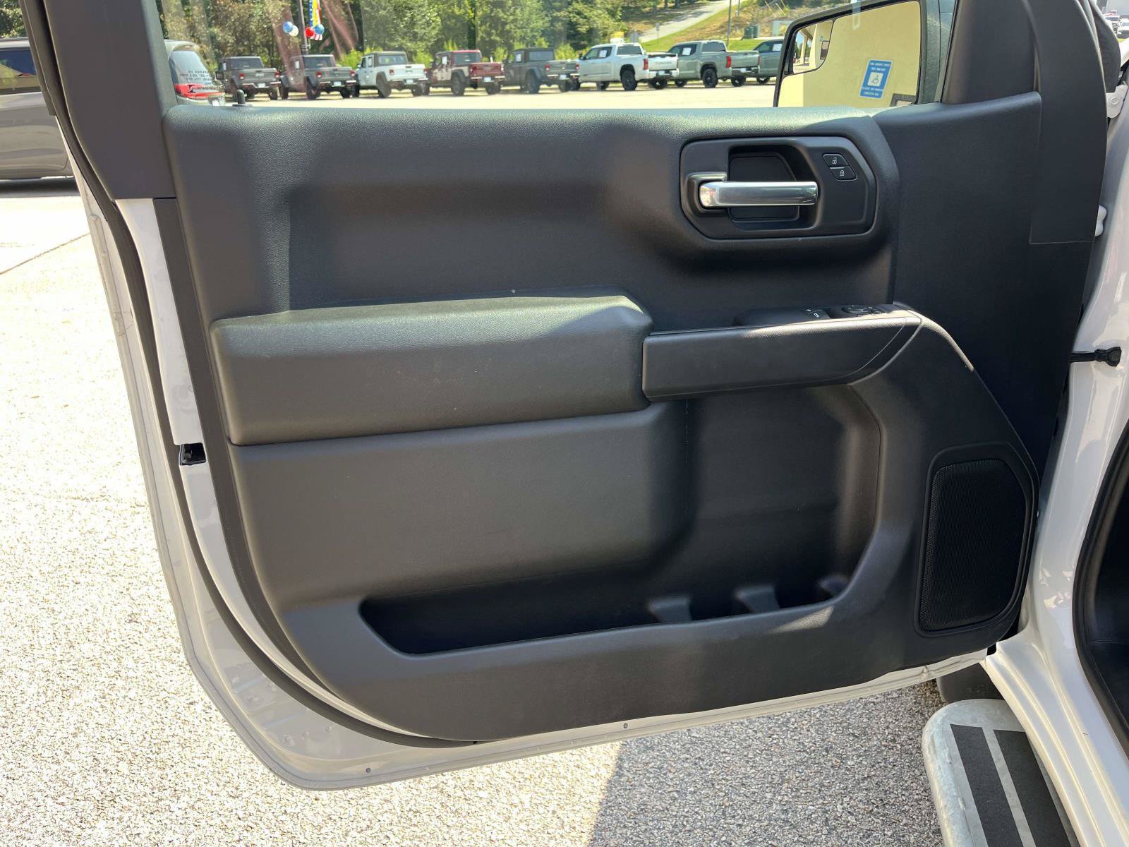 Used 2025 Chevrolet Silverado 1500 W/T RWD image 15