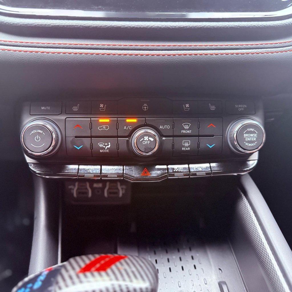 Used 2025 Dodge Durango R/T image 14