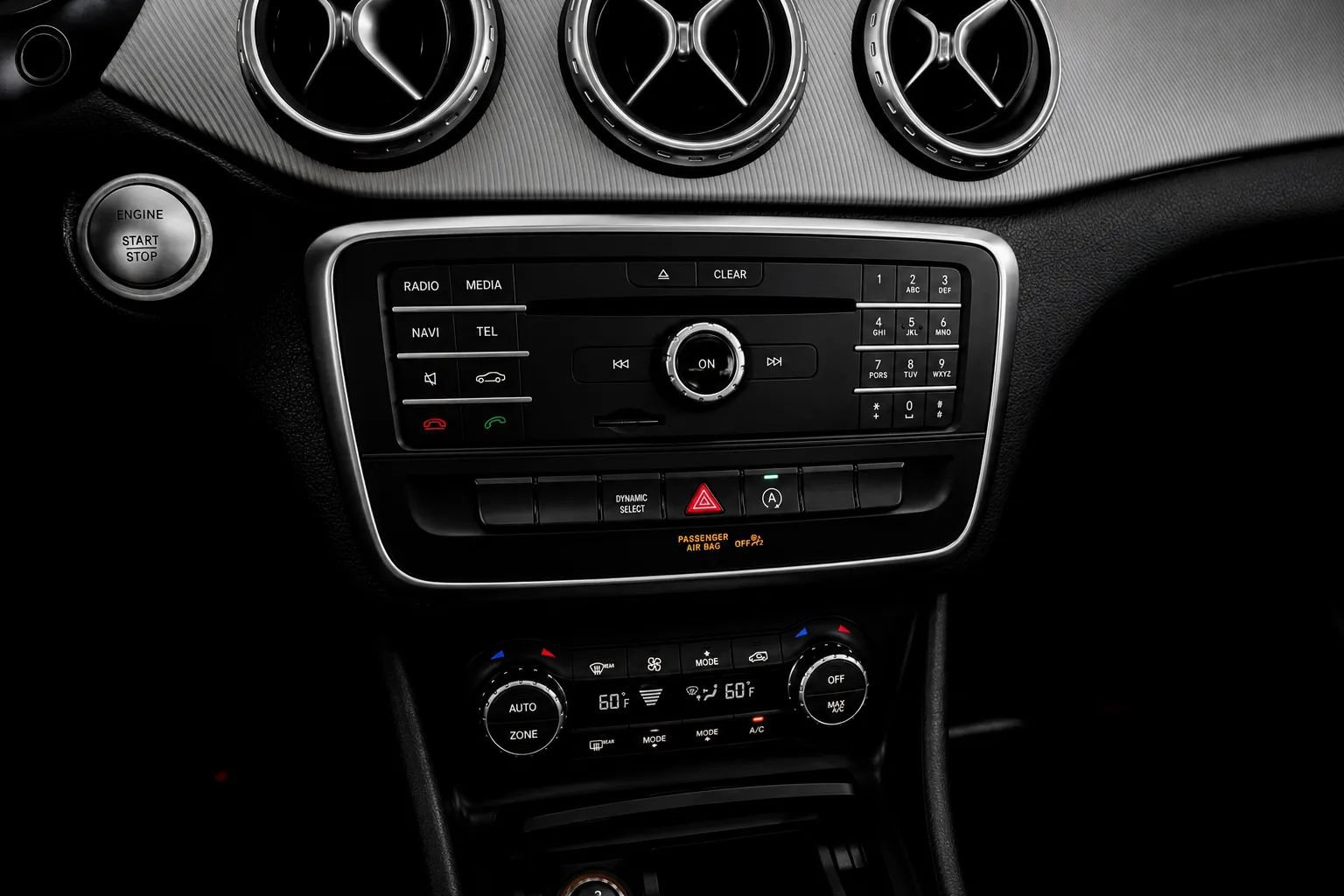 Used 2016 Mercedes-Benz GLA 250 image 24