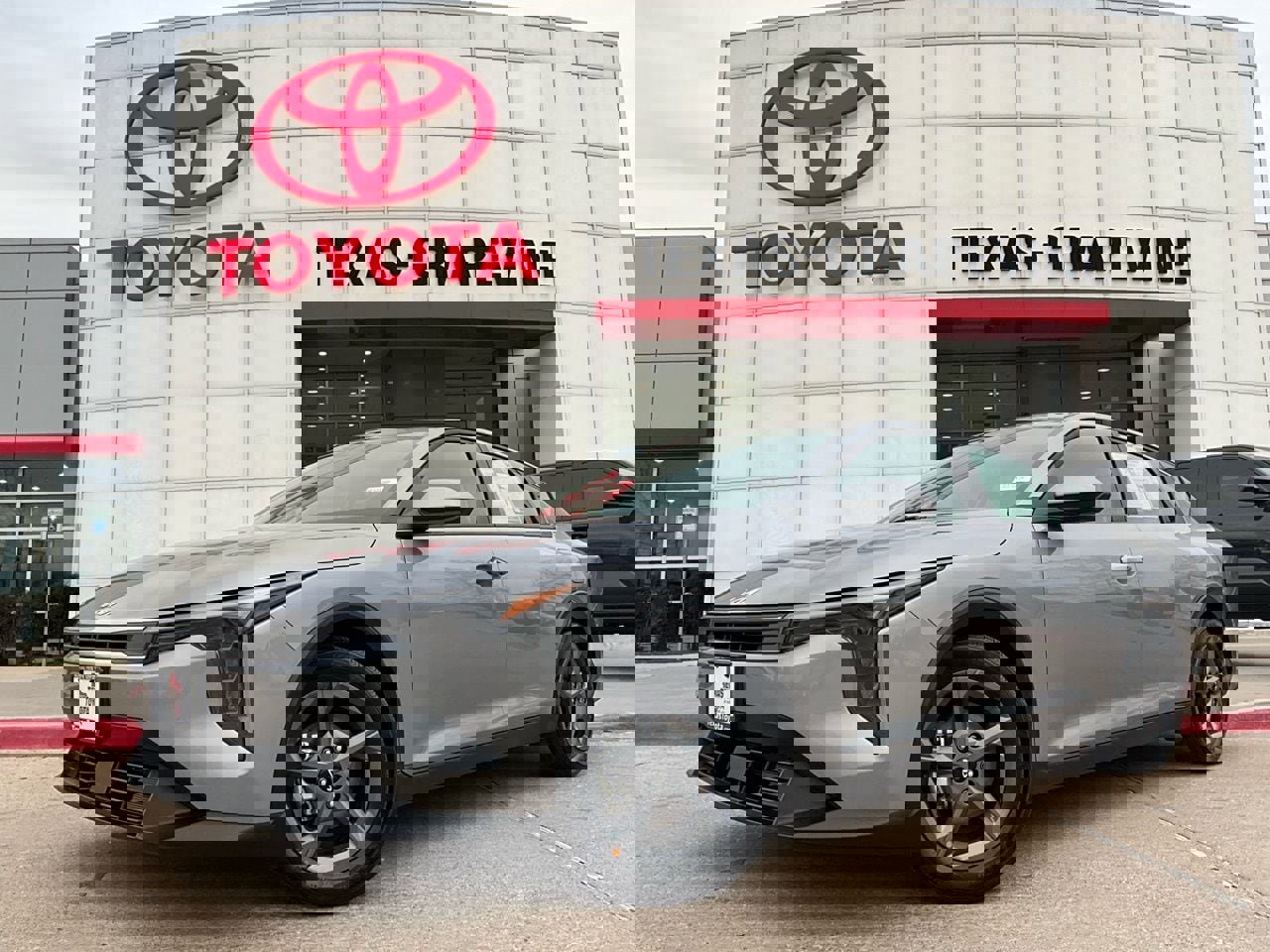 Used 2025 Kia K4 LXS image 2