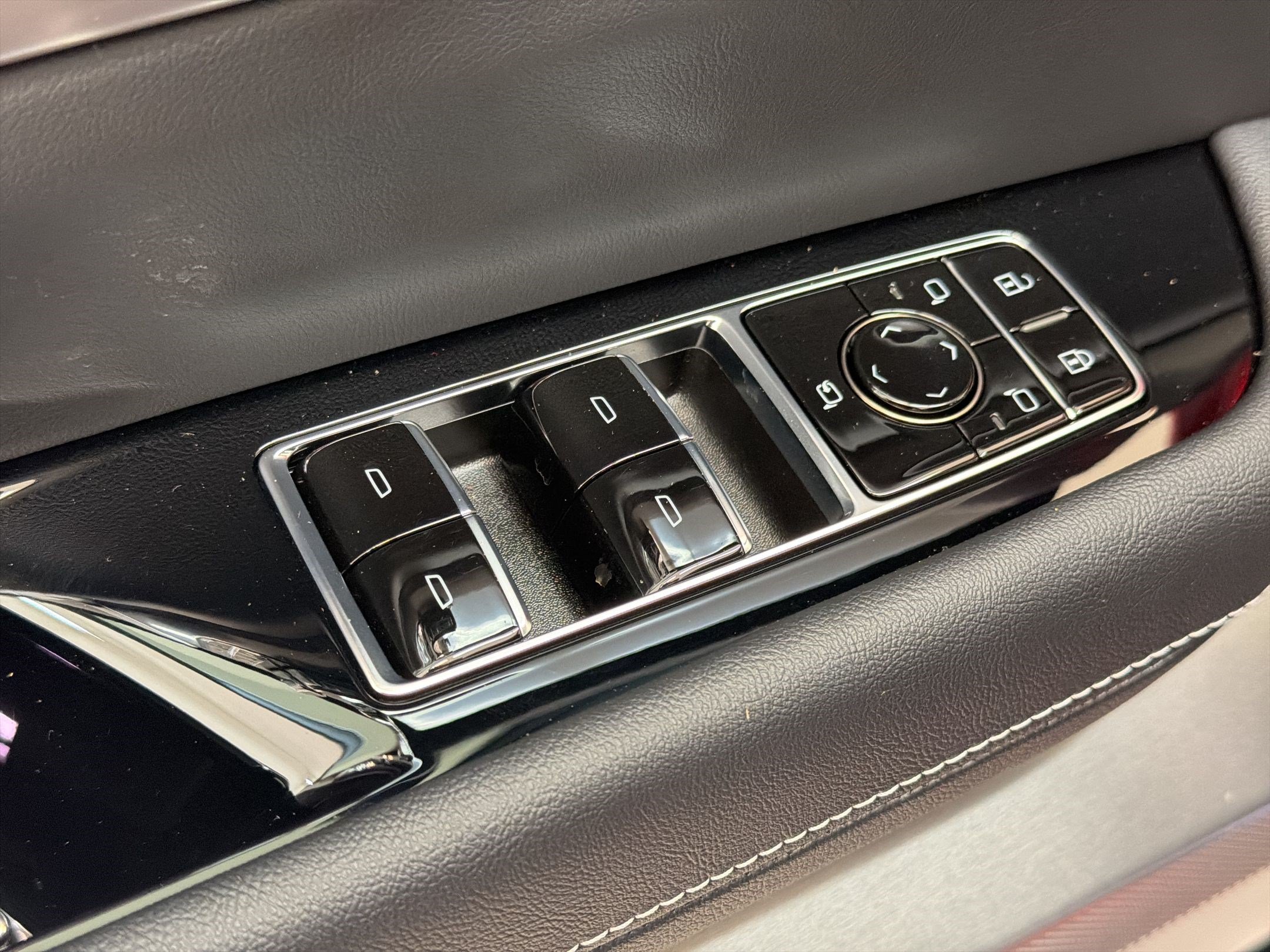New 2026 Cadillac Vistiq Luxury AWD/4WD image 13