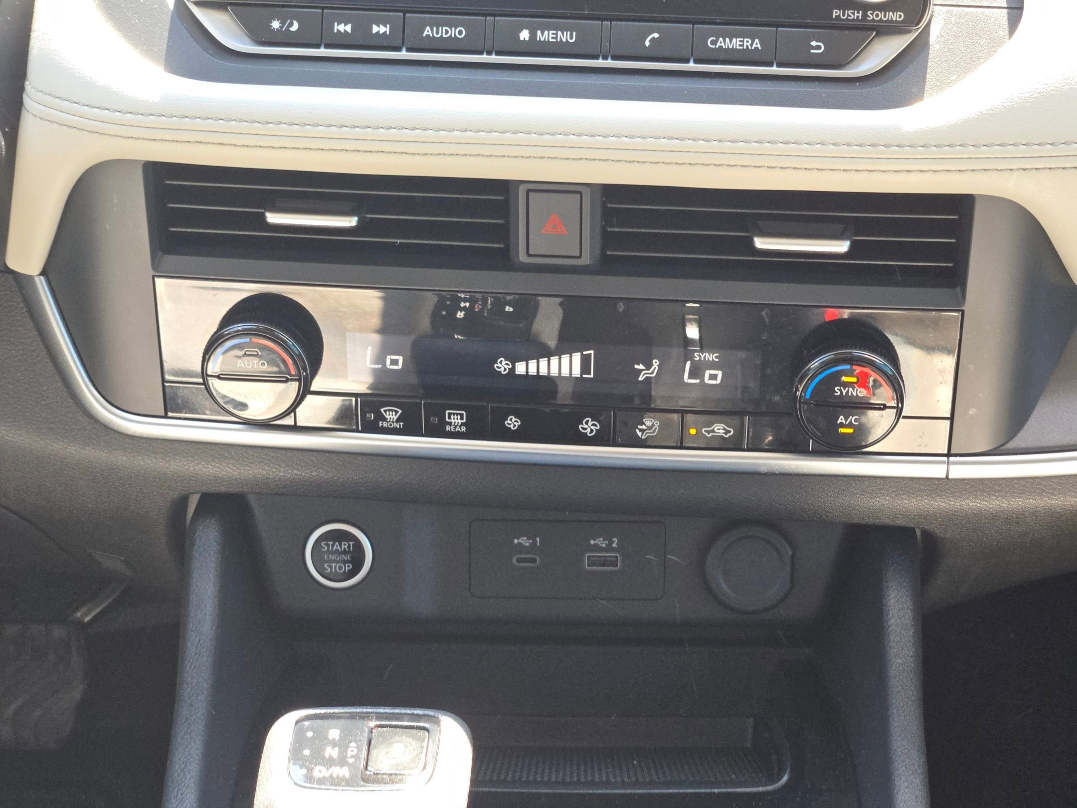 Used 2023 Nissan Rogue SV image 17