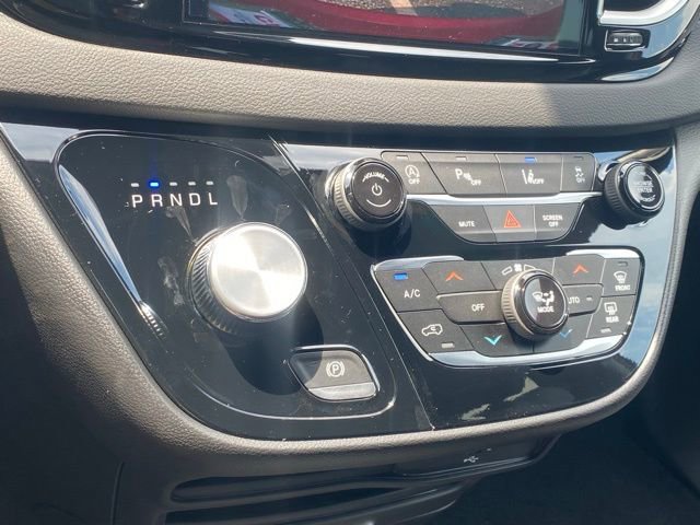 New 2026 Chrysler Voyager LX image 22