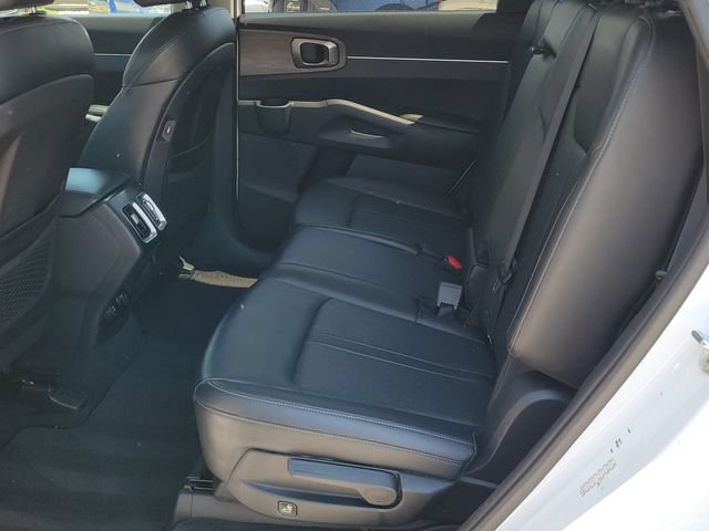 Certified 2023 Kia Sorento S AWD/4WD image 11