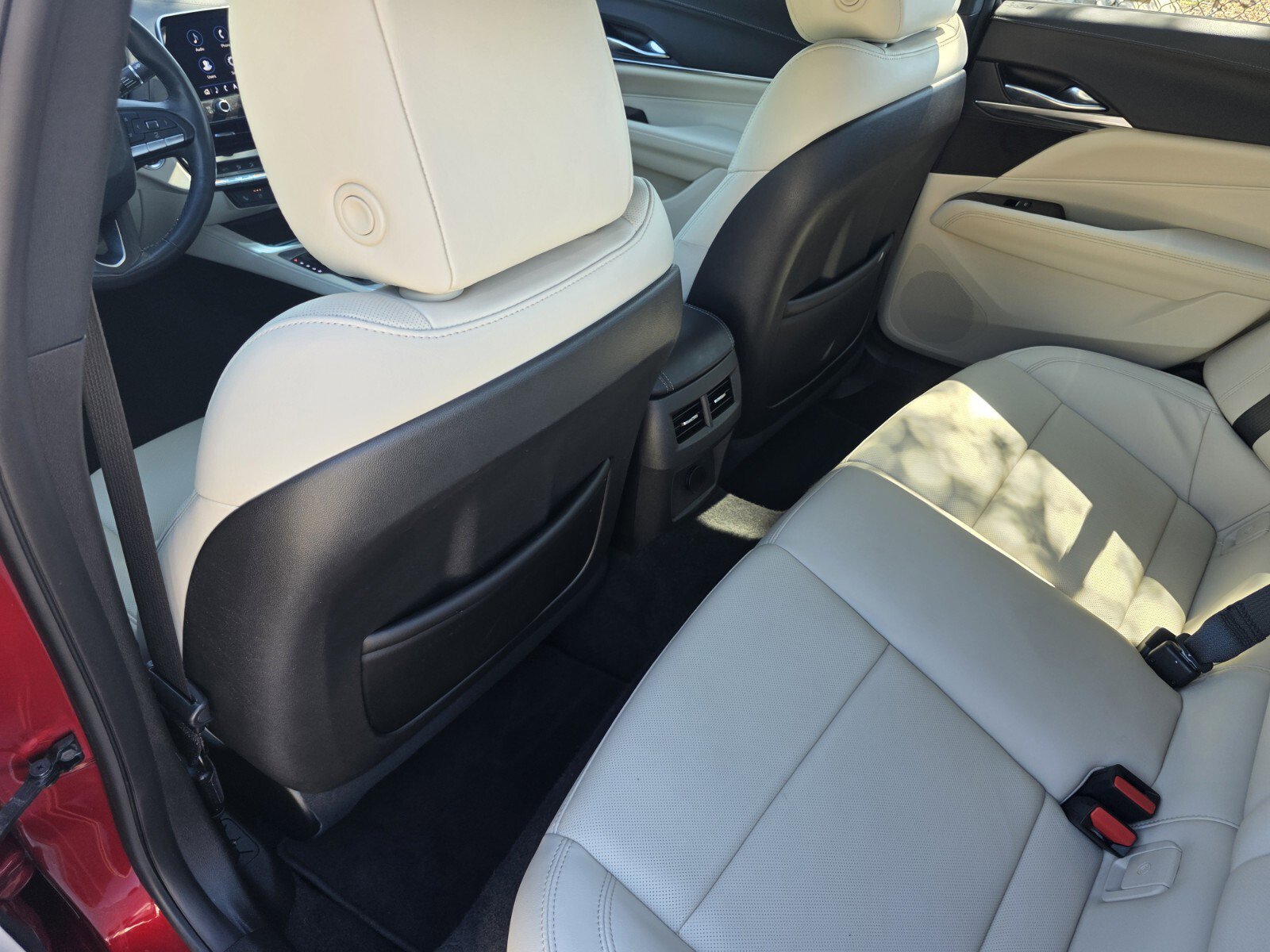 Used 2021 Cadillac CT4 Premium Luxury RWD image 15