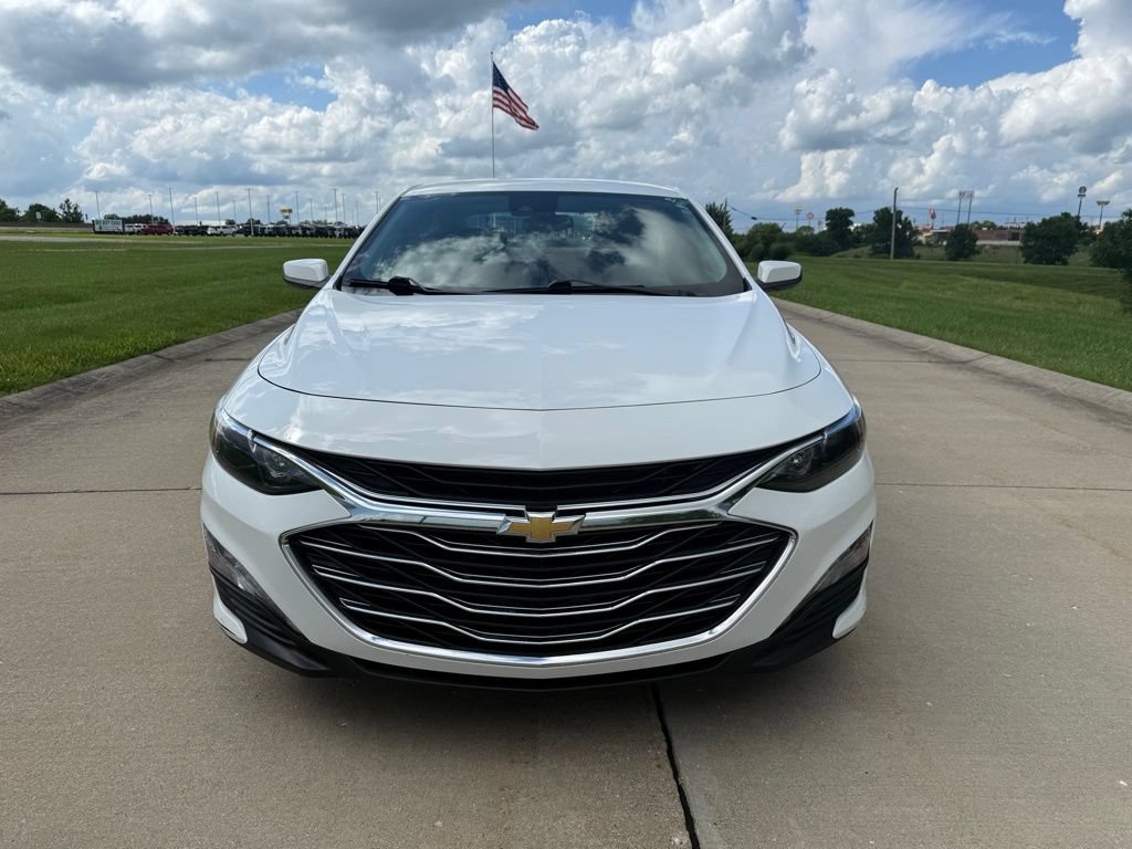 Used 2023 Chevrolet Malibu LT w/ Driver Confidence Package FWD image 9