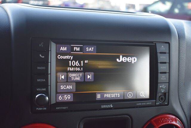 Used 2018 Jeep Wrangler Unlimited Sport w/ Connectivity Group AWD/4WD image 23