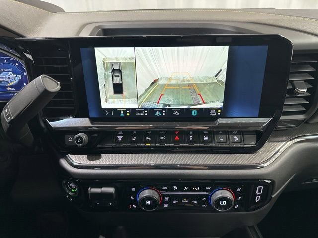 Used 2025 Chevrolet Silverado 2500 ZR2 w/ Technology Package image 24