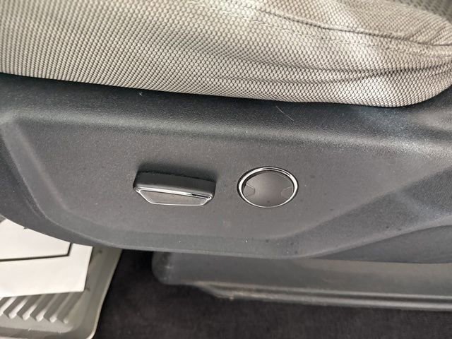 Used 2015 Ford F150 XLT w/ Equipment Group 301A Mid AWD/4WD image 21