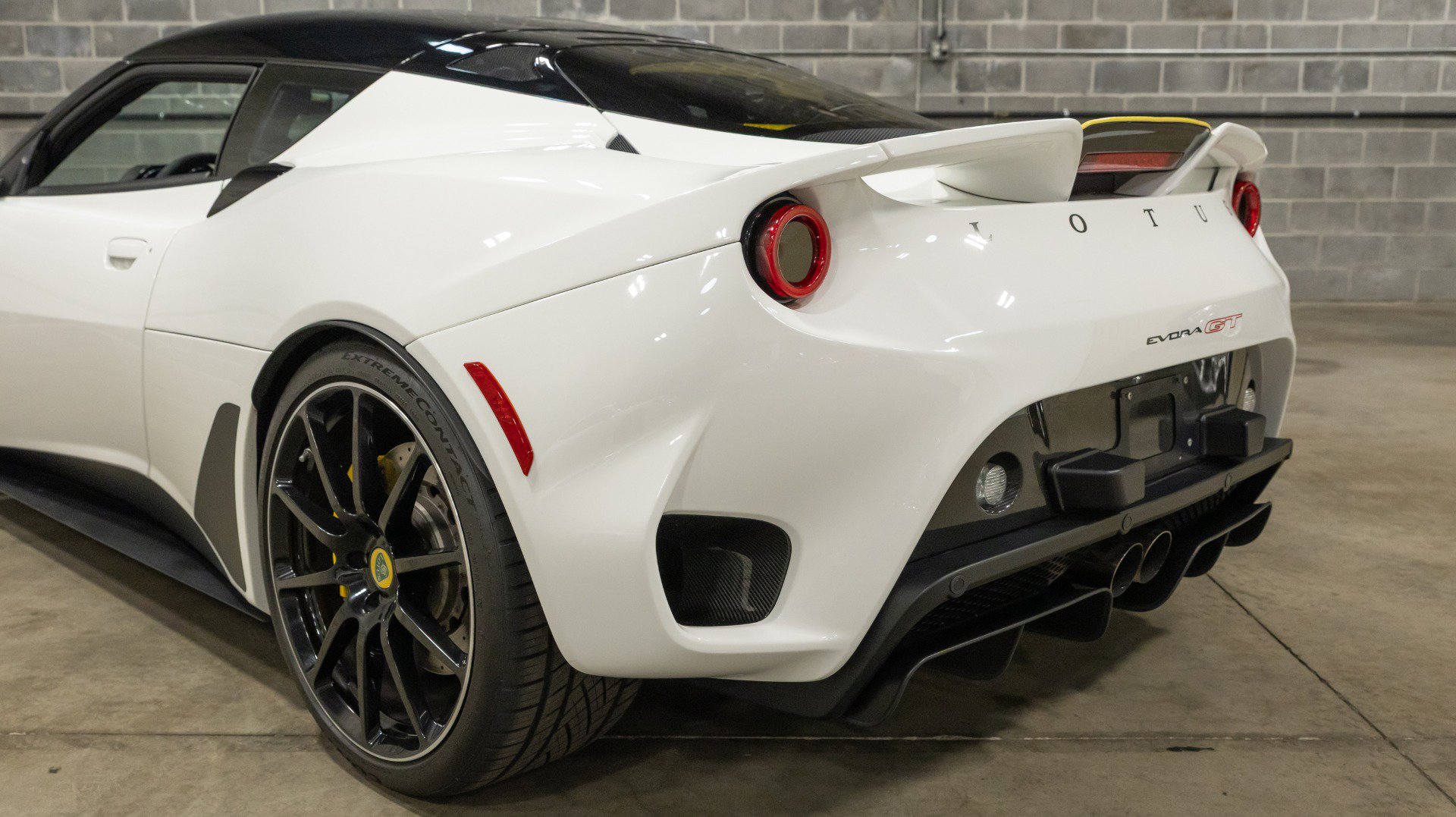 Used 2021 Lotus Evora RWD image 30