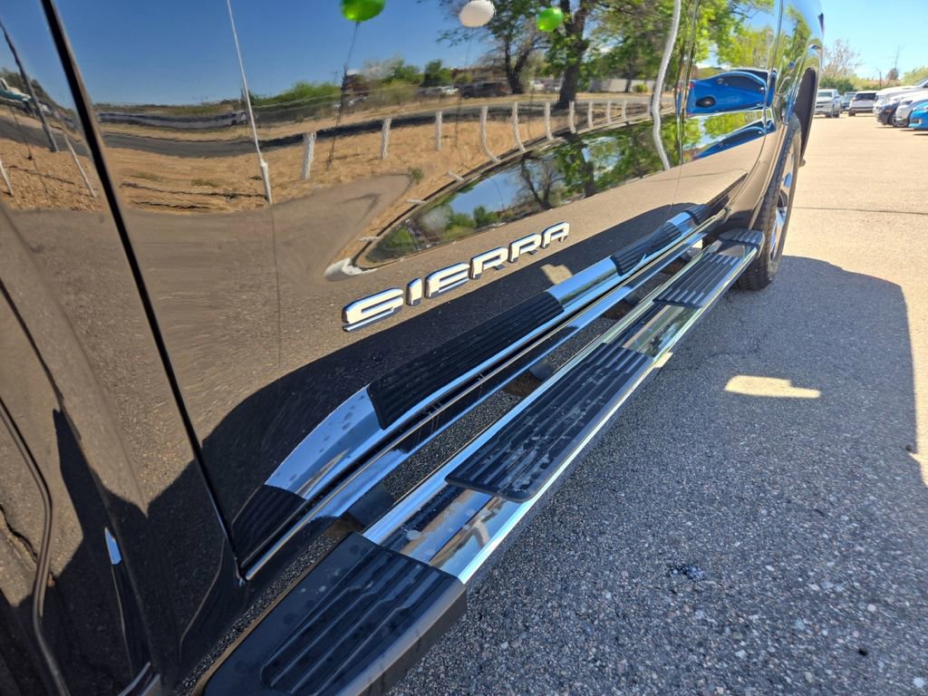 Used 2023 GMC Sierra 1500 SLT w/ SLT Premium Package image 20