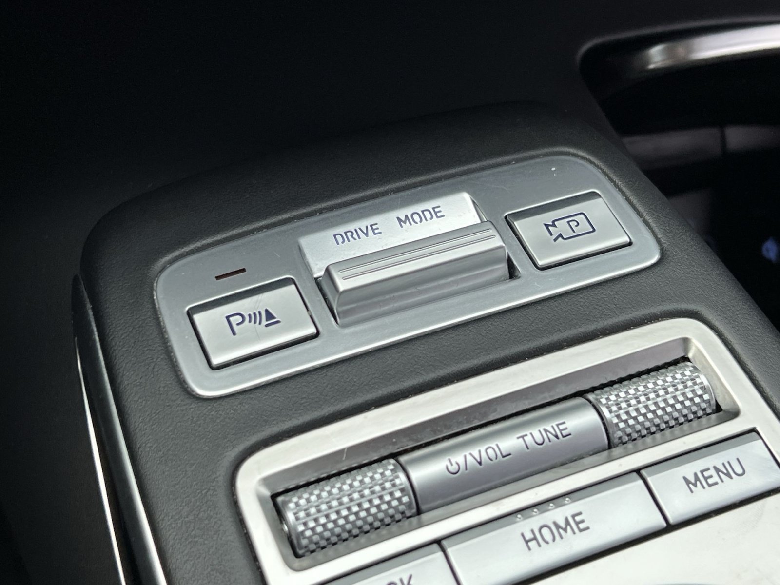 Used 2025 Genesis GV70 2.5T AWD/4WD image 39