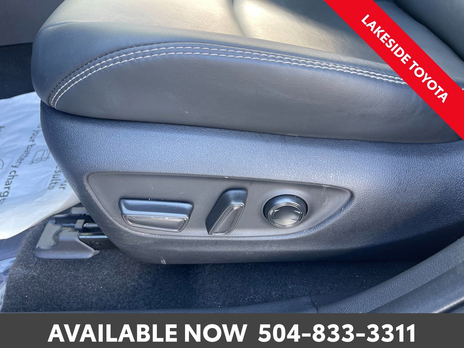 Used 2023 Toyota RAV4 XLE Premium image 28