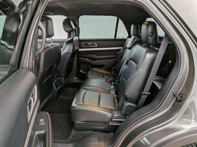 Certified 2017 Ford Explorer XLT w/ Equipment Group 202A AWD/4WD image 16