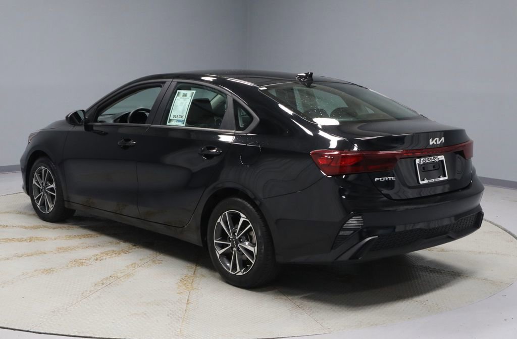 Used 2024 Kia Forte LXS FWD image 8