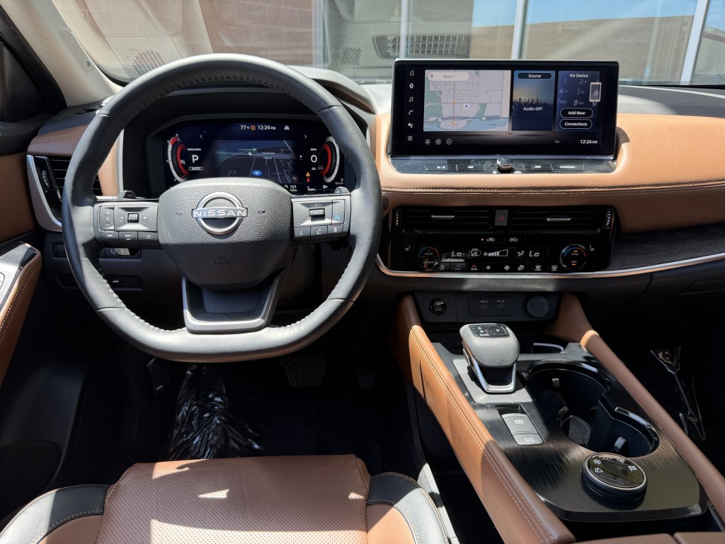 Used 2025 Nissan Rogue Platinum w/ Platinum Premium Package AWD/4WD image 16