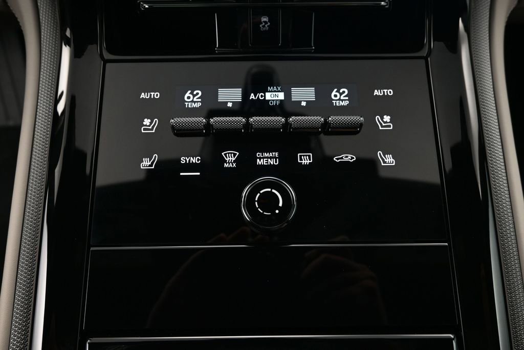 Certified 2026 Porsche Panamera 4 AWD/4WD image 19