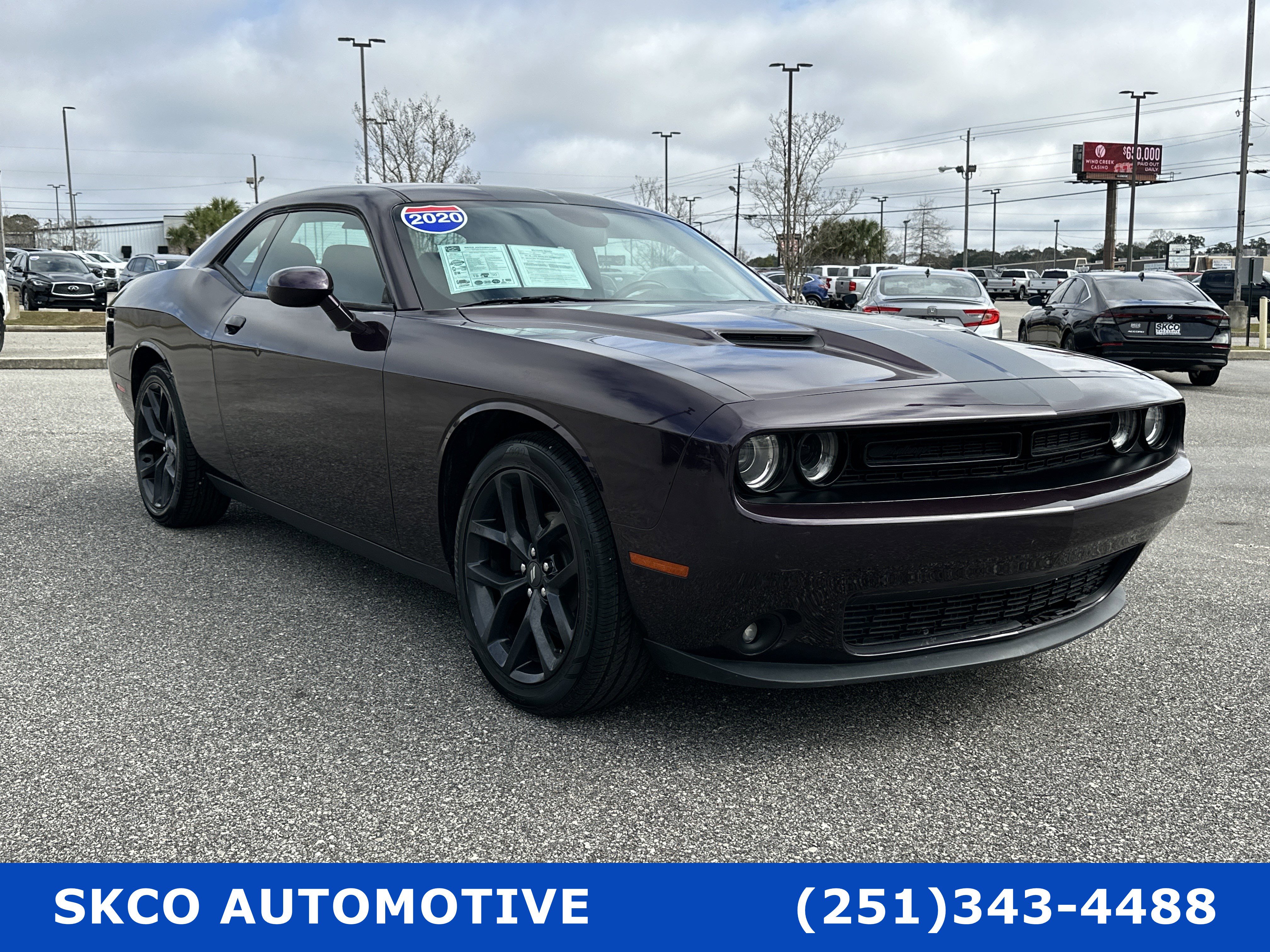 Used 2020 Dodge Challenger SXT w/ Blacktop Package image 7