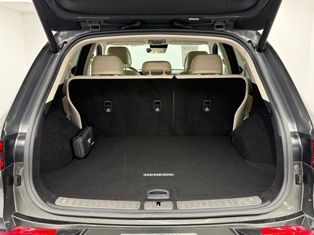 Used 2026 Genesis GV70 2.5T Advanced image 11