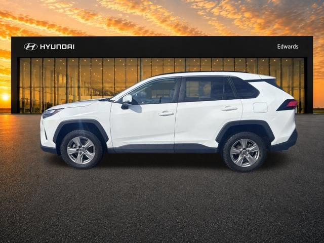 Used 2022 Toyota RAV4 XLE w/ XLE Grade Weather Package AWD/4WD image 9