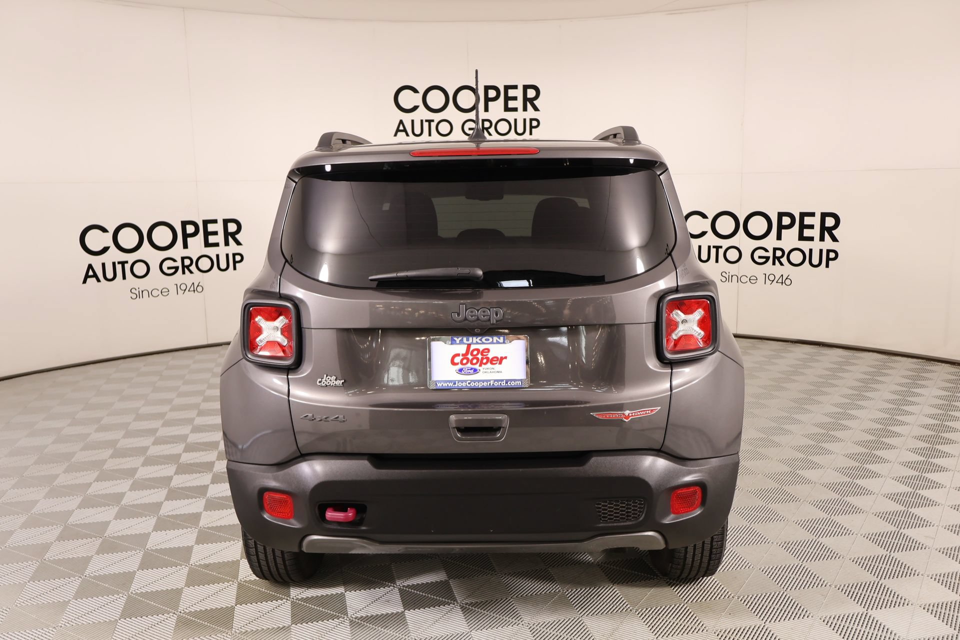 Used 2019 Jeep Renegade Trailhawk w/ UConnect 8.4 Nav Group AWD/4WD image 21