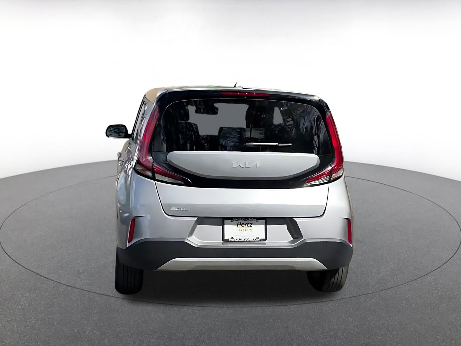 Used 2025 Kia Soul LX w/ LX Technology Package image 12