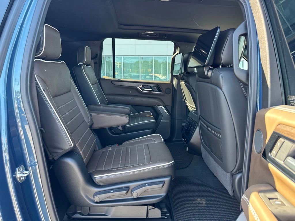 New 2026 GMC Yukon XL Denali Ultimate AWD/4WD image 25