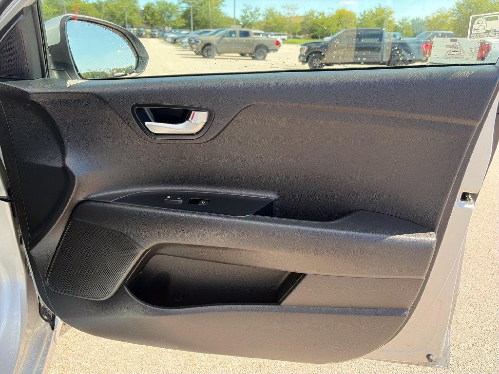 Used 2019 Kia Rio S FWD image 9