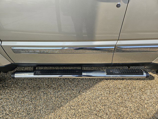 Used 2010 Jeep Liberty Limited w/ Tire & Wheel Group image 30