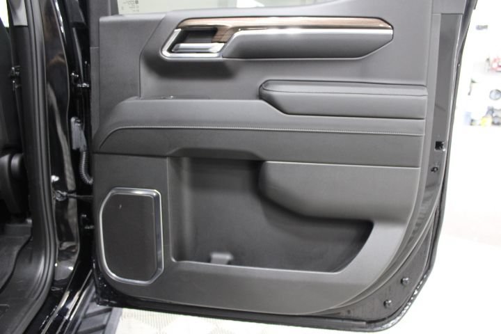 Used 2024 Chevrolet Silverado 1500 RST AWD/4WD image 28
