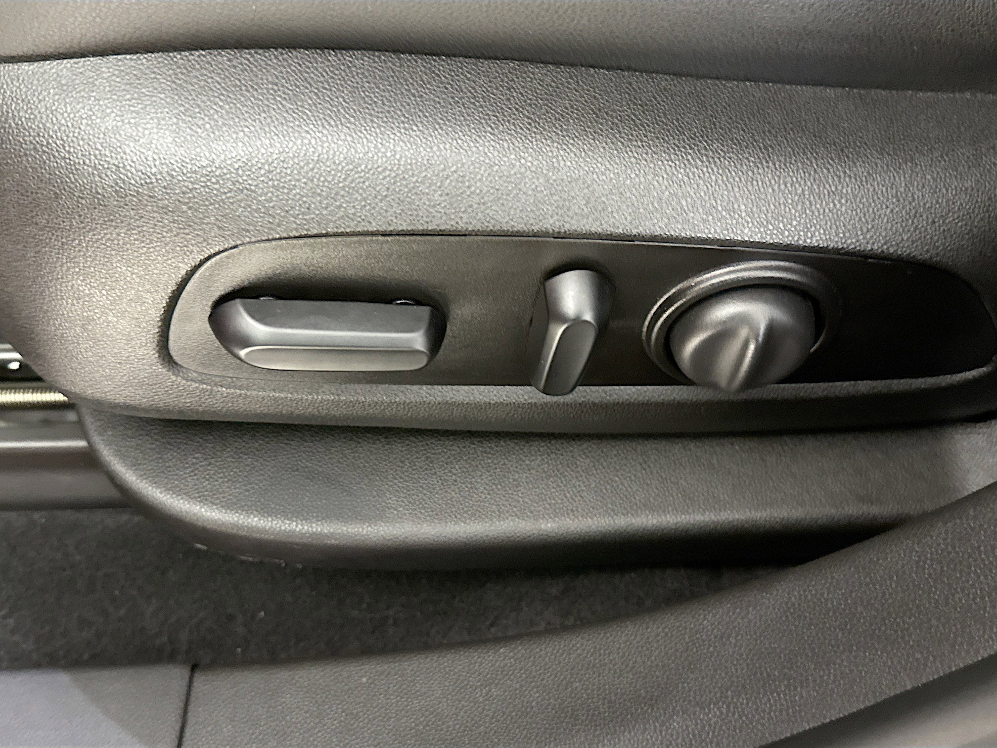 Used 2021 Chevrolet Blazer RS w/ Enhanced Convenience Package image 24