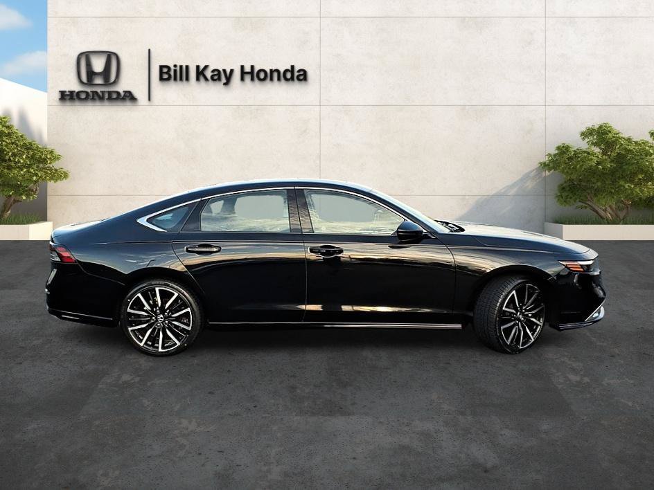 Certified 2023 Honda Accord Touring image 2
