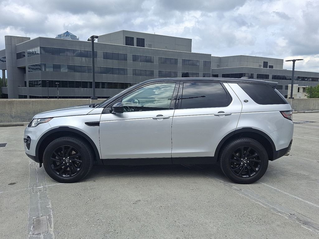 Used 2018 Land Rover Discovery Sport HSE image 2