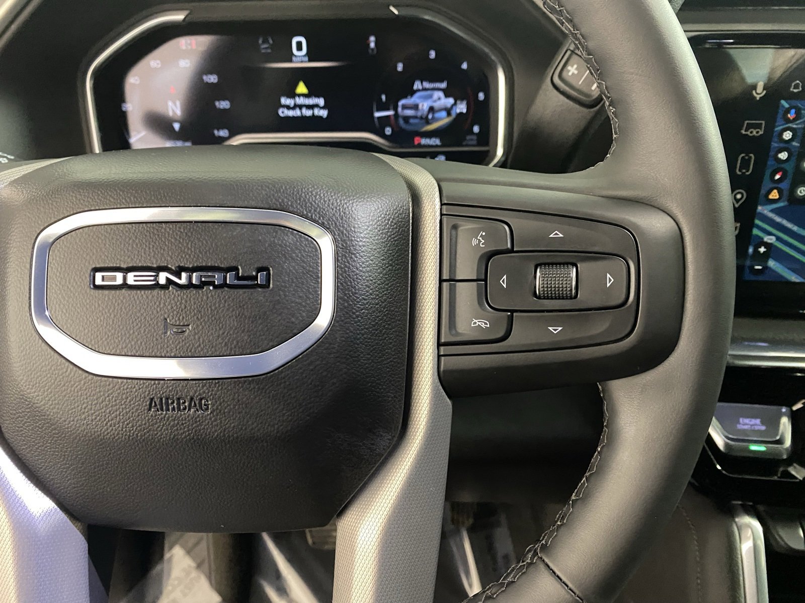 Used 2025 GMC Sierra 3500 Denali w/ Denali Reserve Package image 15