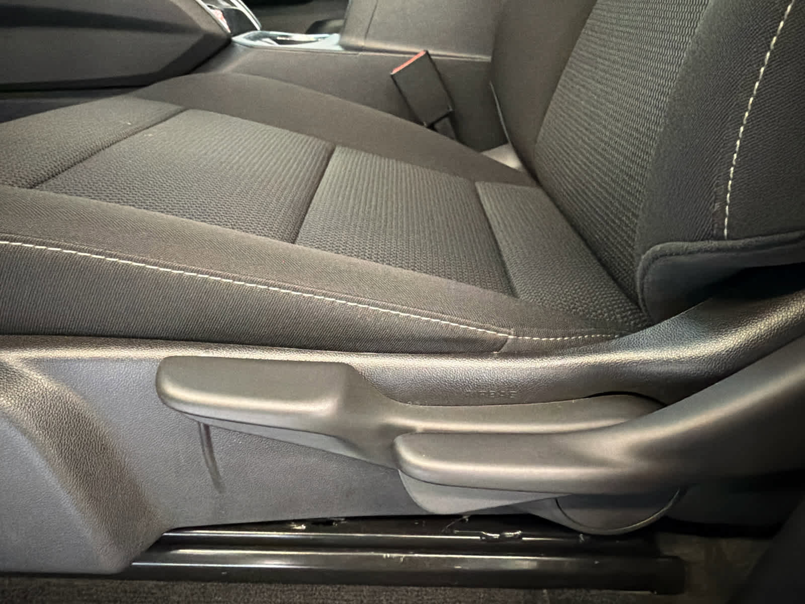 Used 2025 GMC Canyon Elevation w/ Convenience Package AWD/4WD image 15
