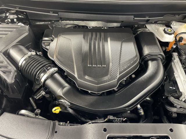 Used 2025 Chevrolet Traverse LT AWD/4WD image 28