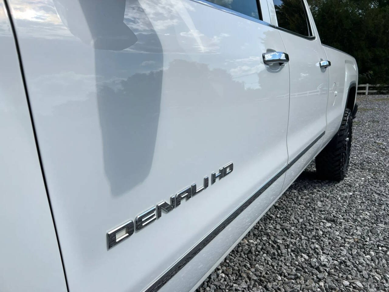Used 2015 GMC Sierra 3500 Denali w/ Duramax Plus Package AWD/4WD image 27