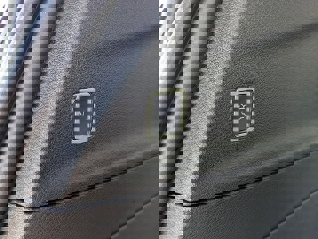 New 2026 Chrysler Voyager LX FWD image 13