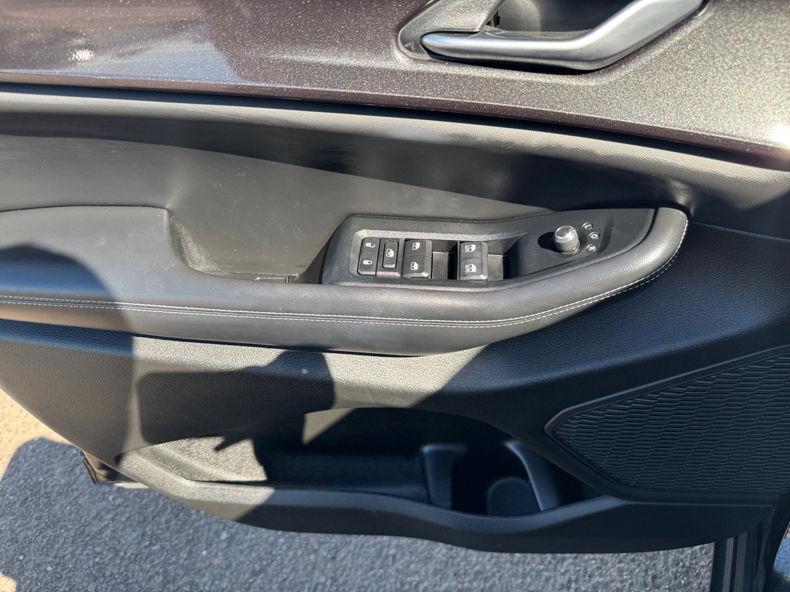 Used 2023 Jeep Grand Cherokee Laredo image 14