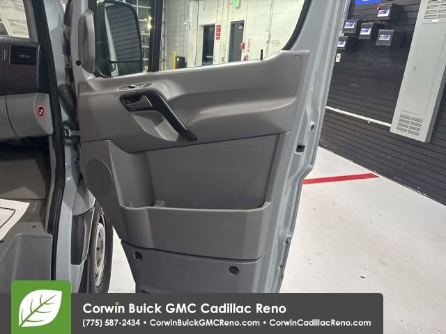 Used 2016 Mercedes-Benz Sprinter 2500 image 25