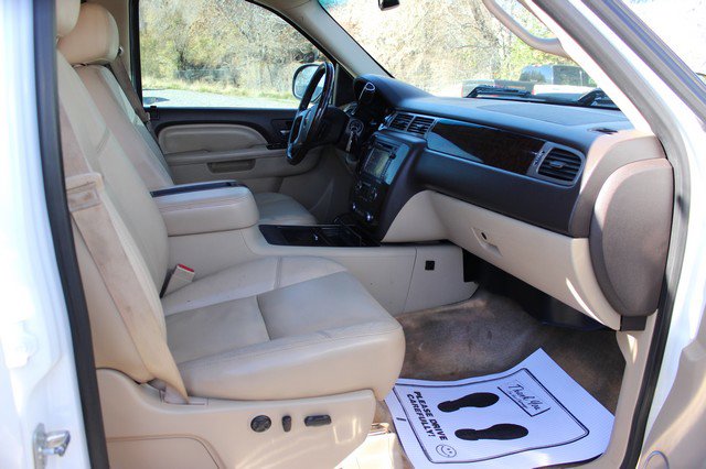 Used 2013 GMC Sierra 2500 Denali w/ Suspension Package, Off-Road image 16