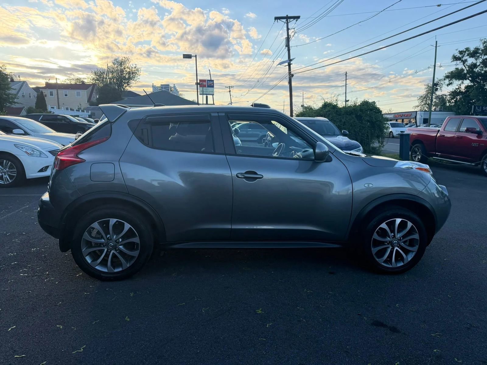 Used 2012 Nissan Juke SL w/ Sport Pkg AWD/4WD image 12