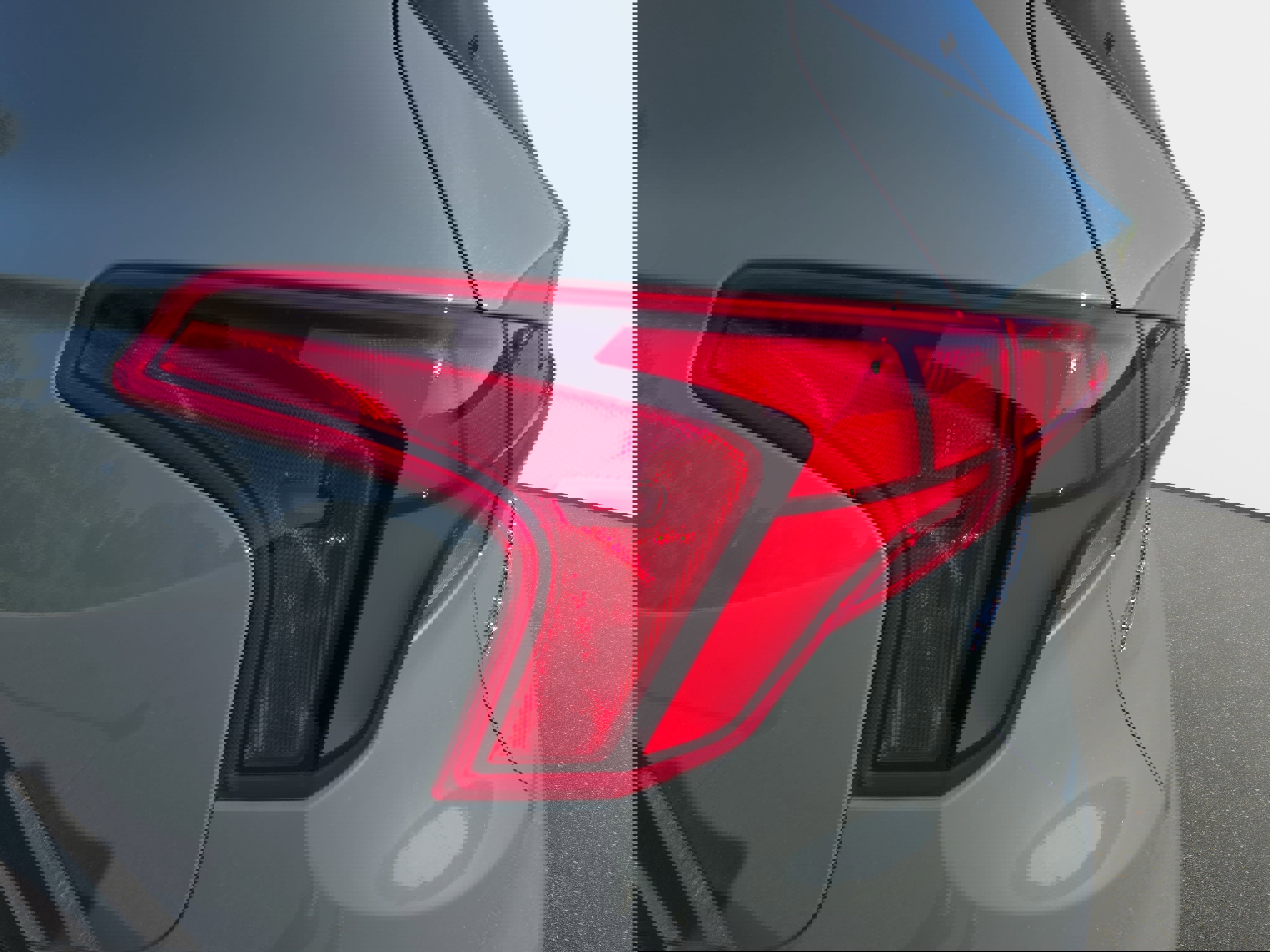 Used 2022 Hyundai Santa Fe Limited AWD/4WD image 35