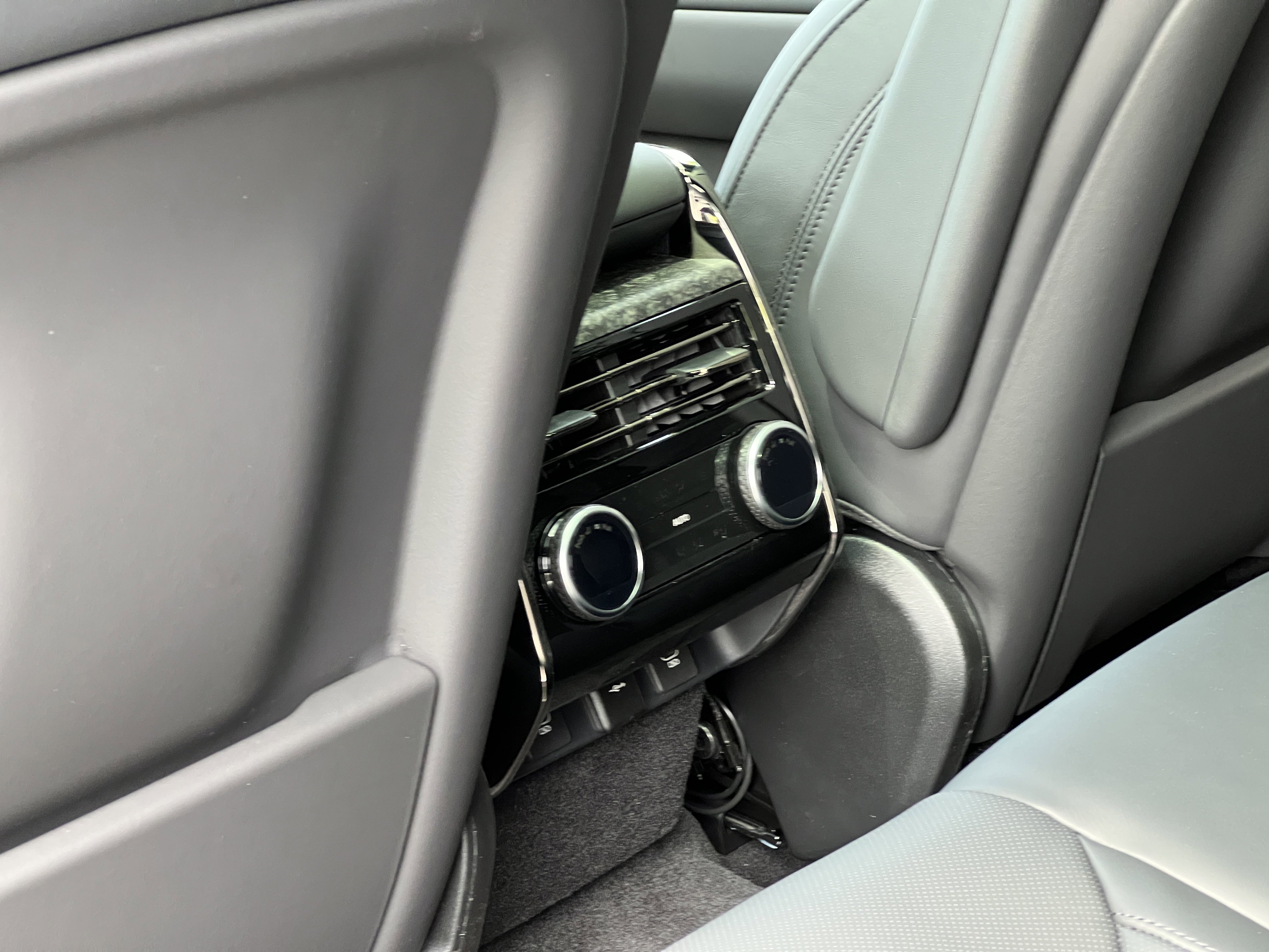 New 2025 Land Rover Range Rover Sport Autobiography image 17